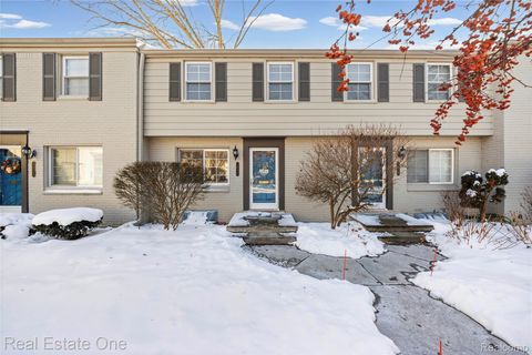 1675 Graefield Road Birmingham City MI 48009