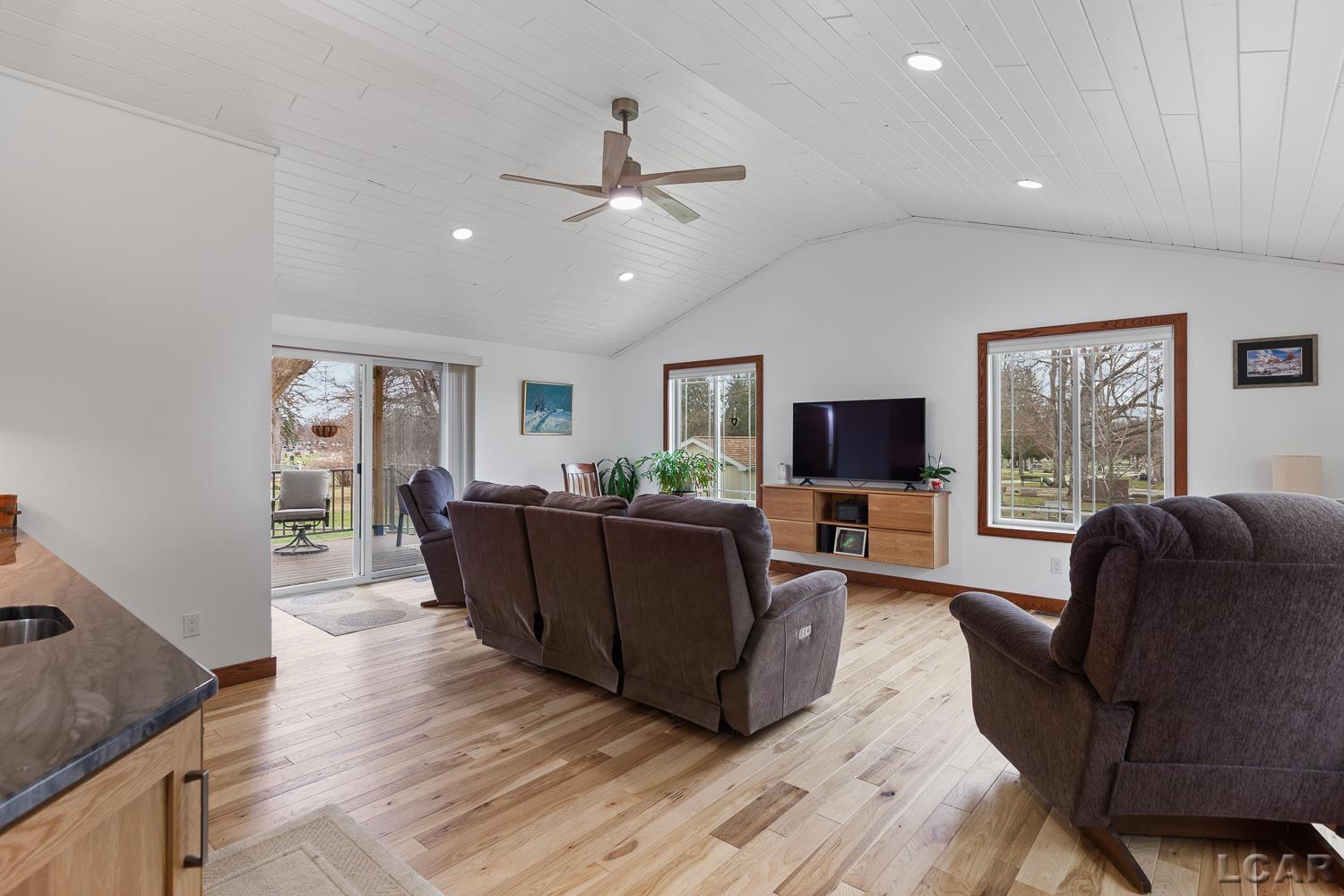 406 Seminole Drive