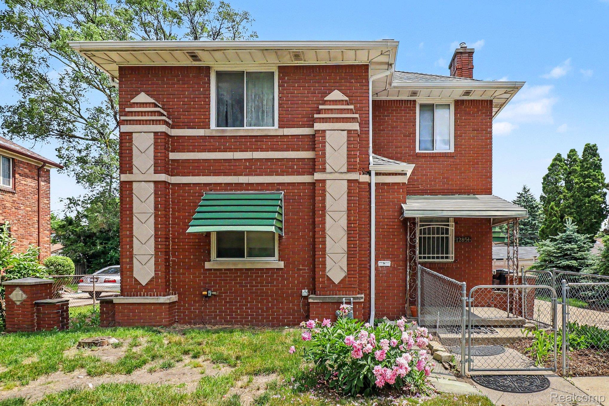 12851 E Outer Drive