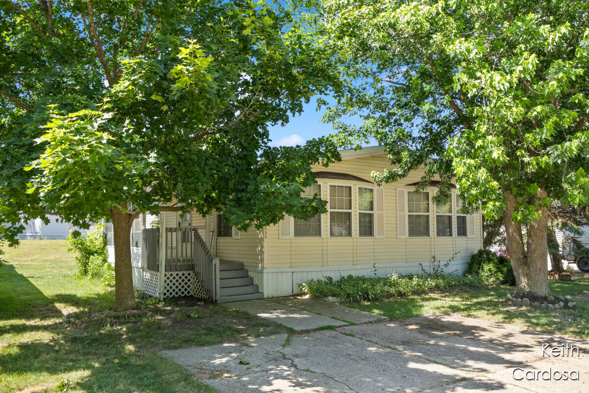 6633 Millstone Drive SE