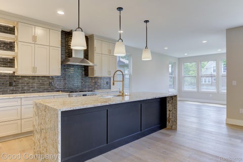 Tiny photo for 808 Irving Avenue, Royal Oak City, MI 48067 (MLS # 20261083033)
