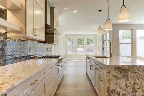 Tiny photo for 808 Irving Avenue, Royal Oak City, MI 48067 (MLS # 20261083033)