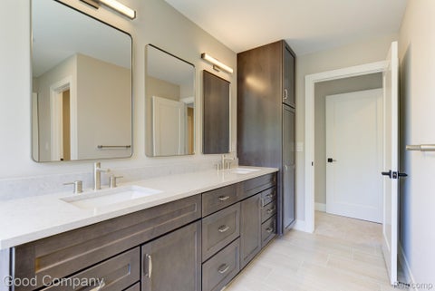 Tiny photo for 808 Irving Avenue, Royal Oak City, MI 48067 (MLS # 20261083033)