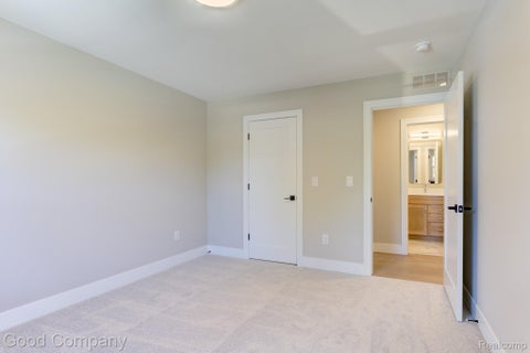 Tiny photo for 808 Irving Avenue, Royal Oak City, MI 48067 (MLS # 20261083033)