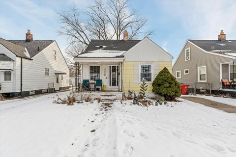 23728 Normandy Avenue Eastpointe City MI 48021