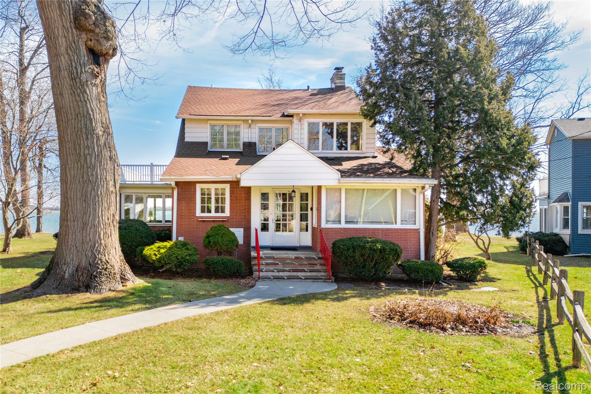 29863 East River Road