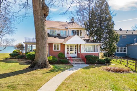 29863 East River Road Grosse Ile Township MI 48138