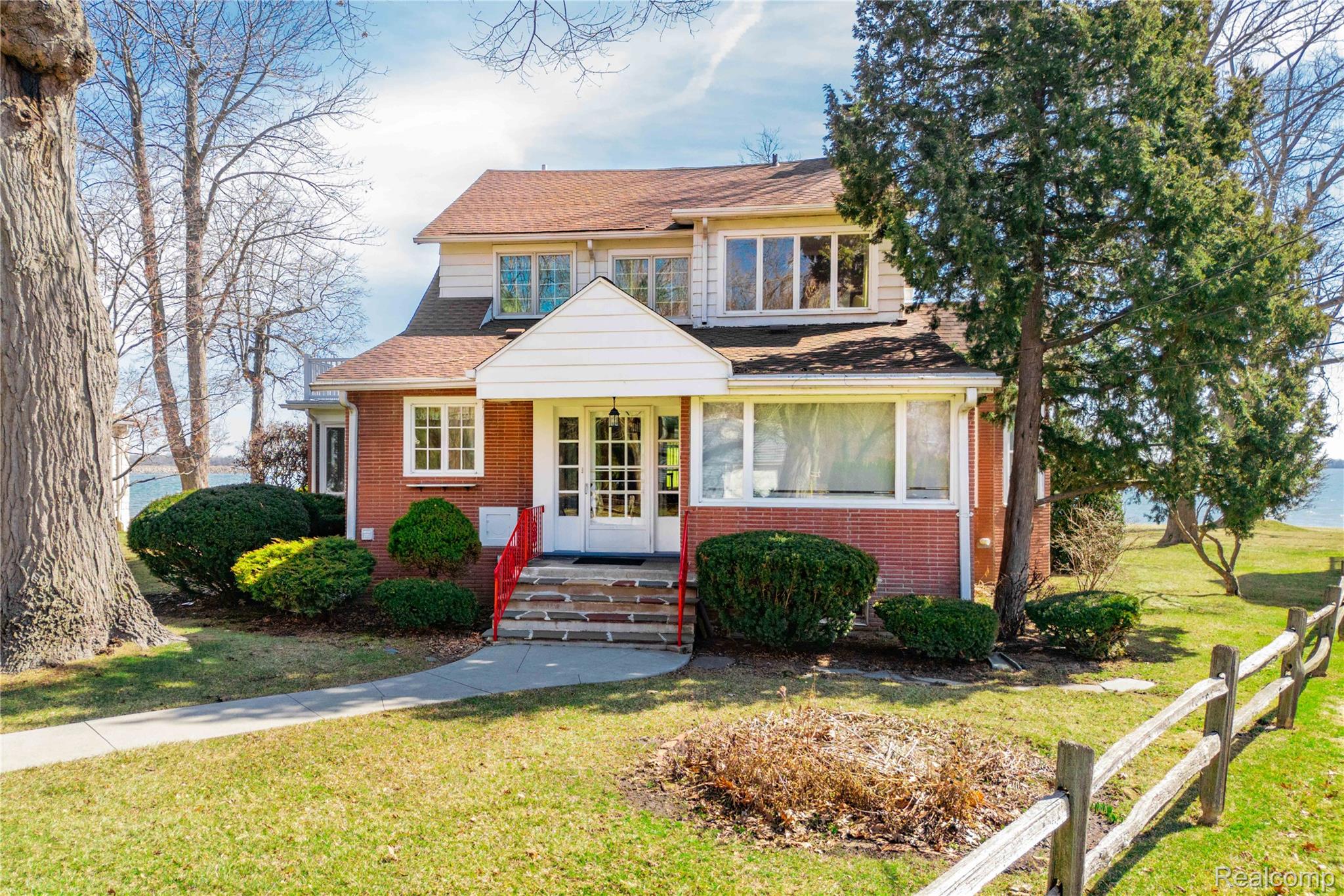 29863 East River Road