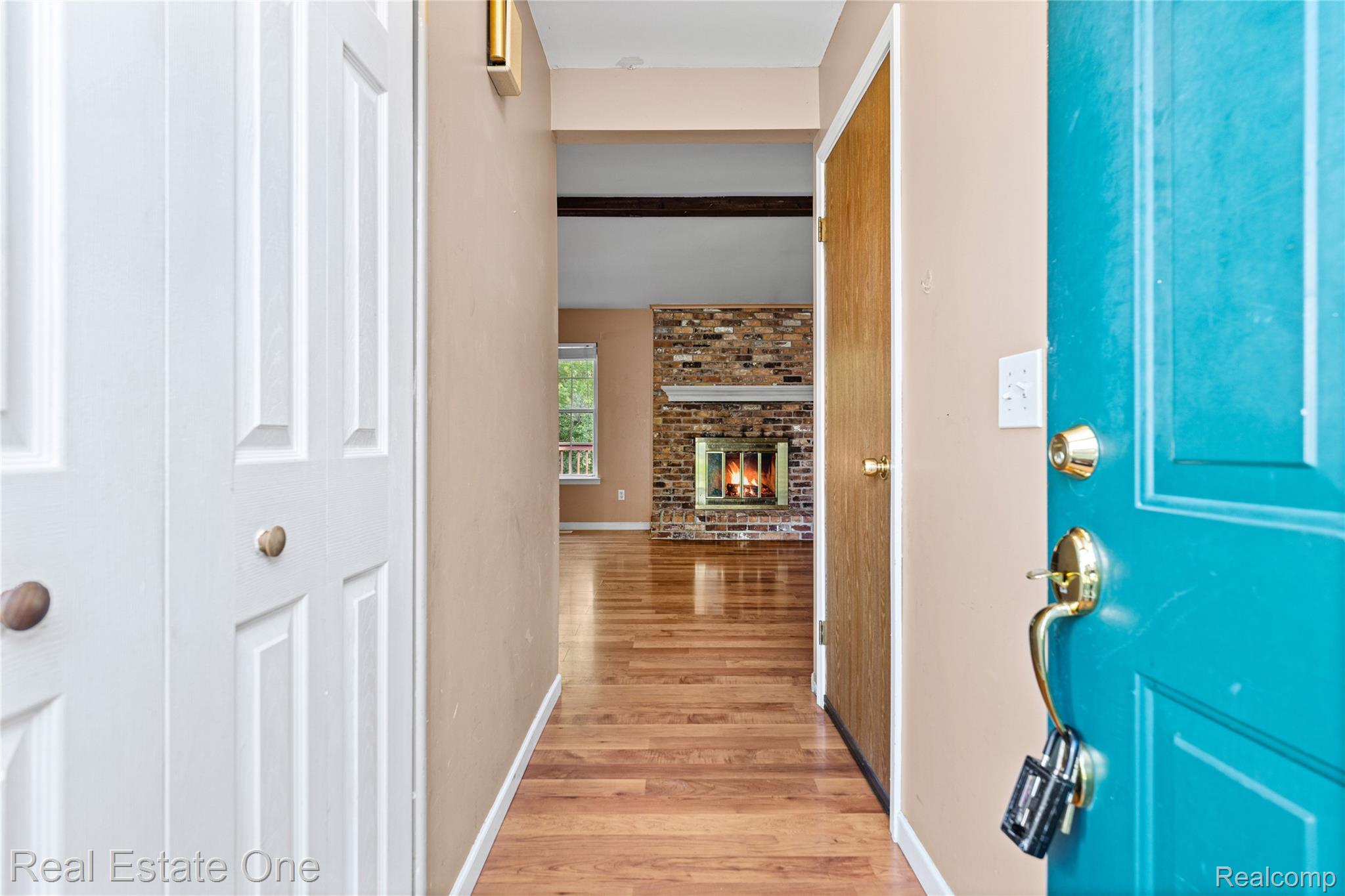 6159 Bay Court
