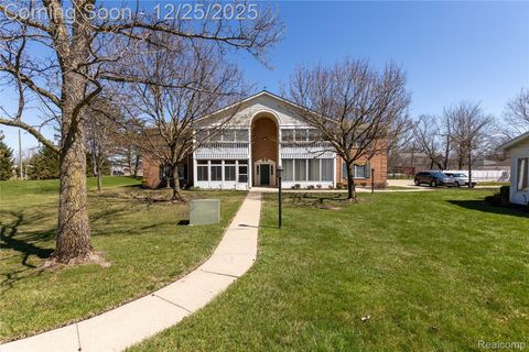 8187 Grays Drive B7 Grosse Ile Township MI 48138