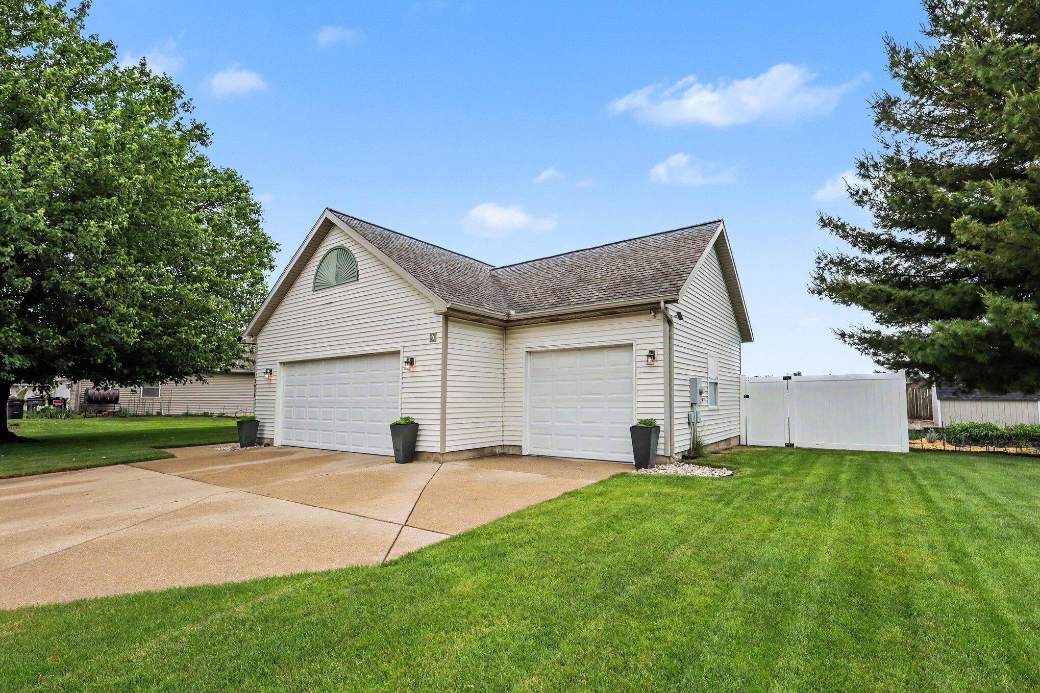 2632 Fairfield Drive