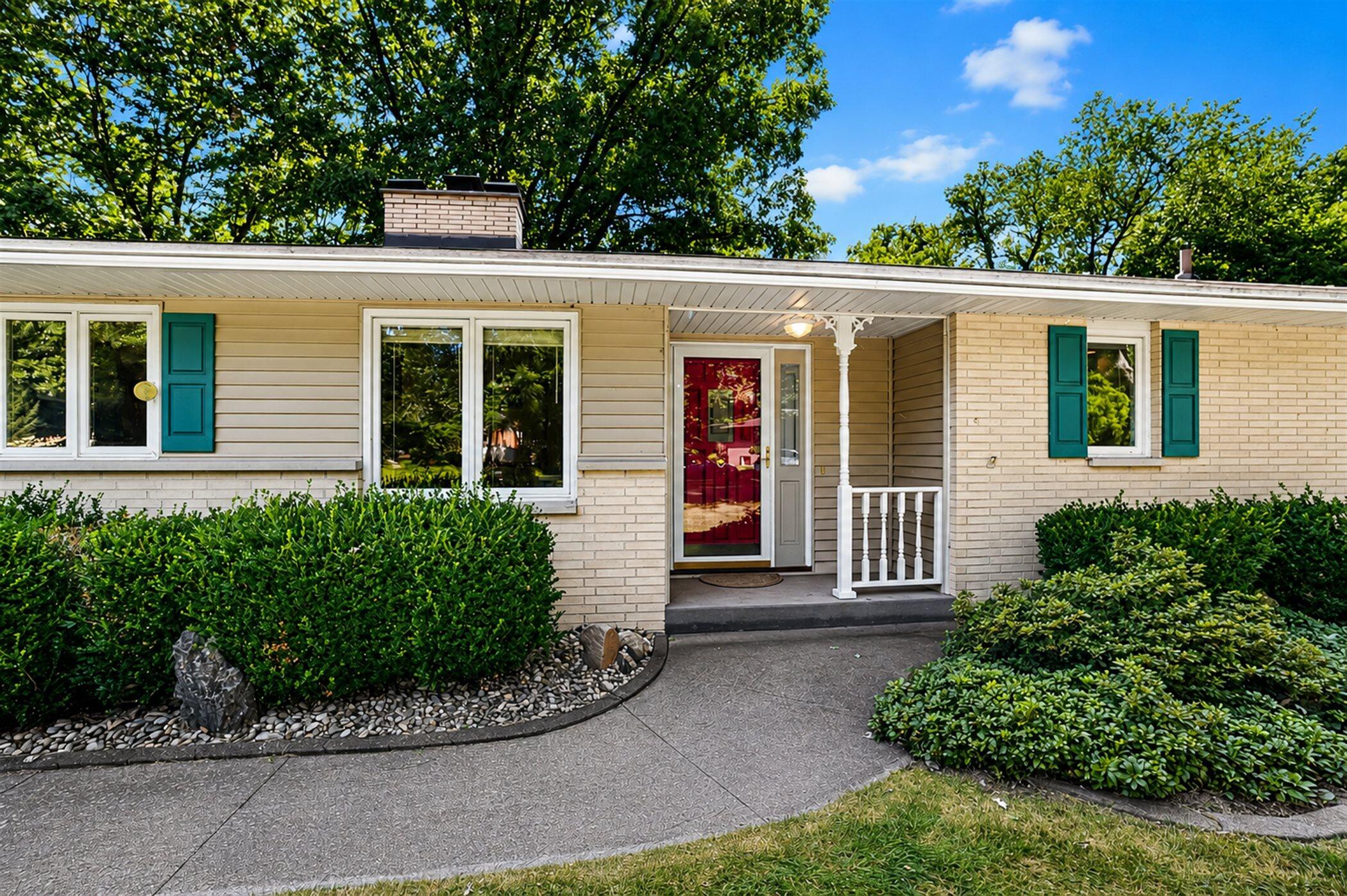 8047 Oak Hill Drive