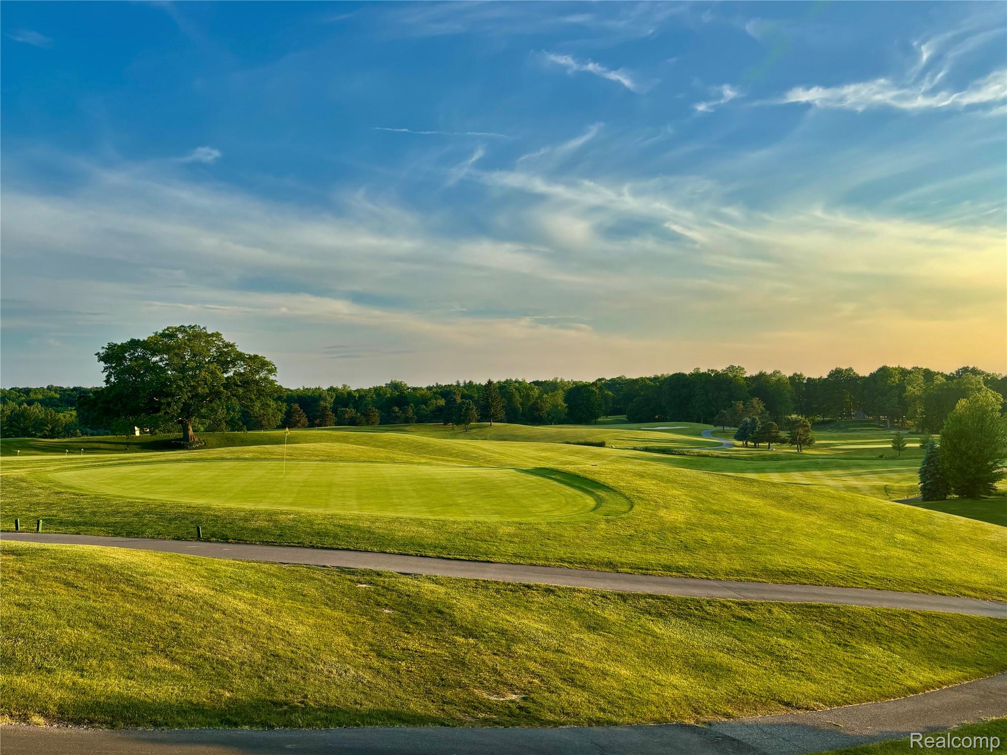 VL Invitational Drive