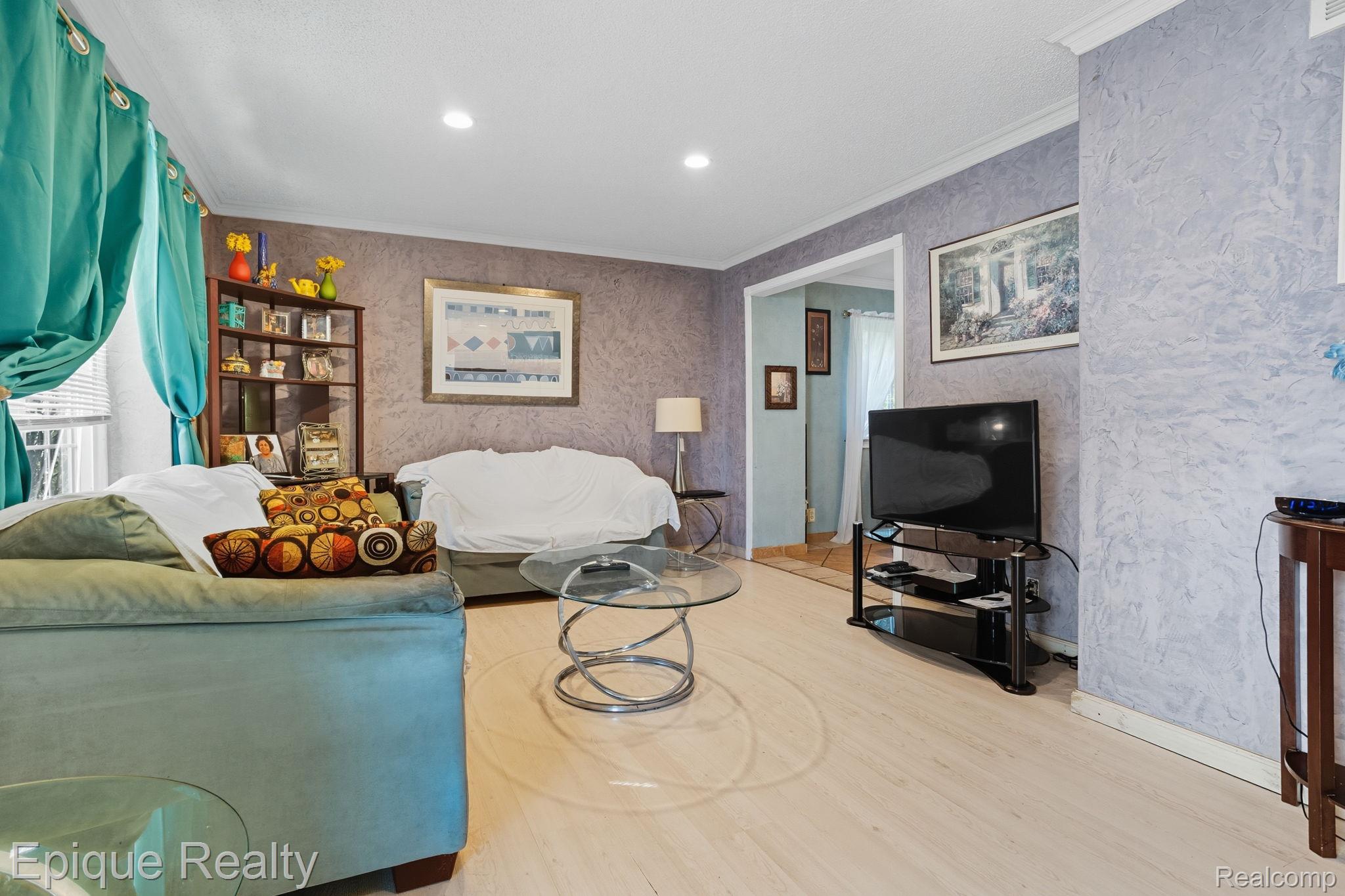 2263 Camilla Drive