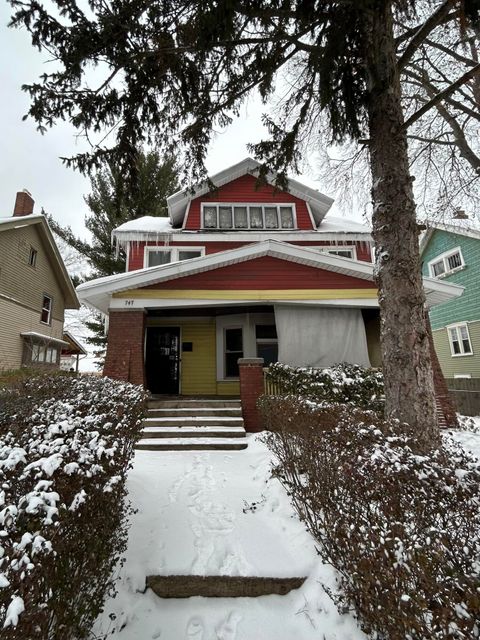 Photo of 747 Prince Street SE, Grand Rapids City, MI 49507 (MLS # 65025061916)