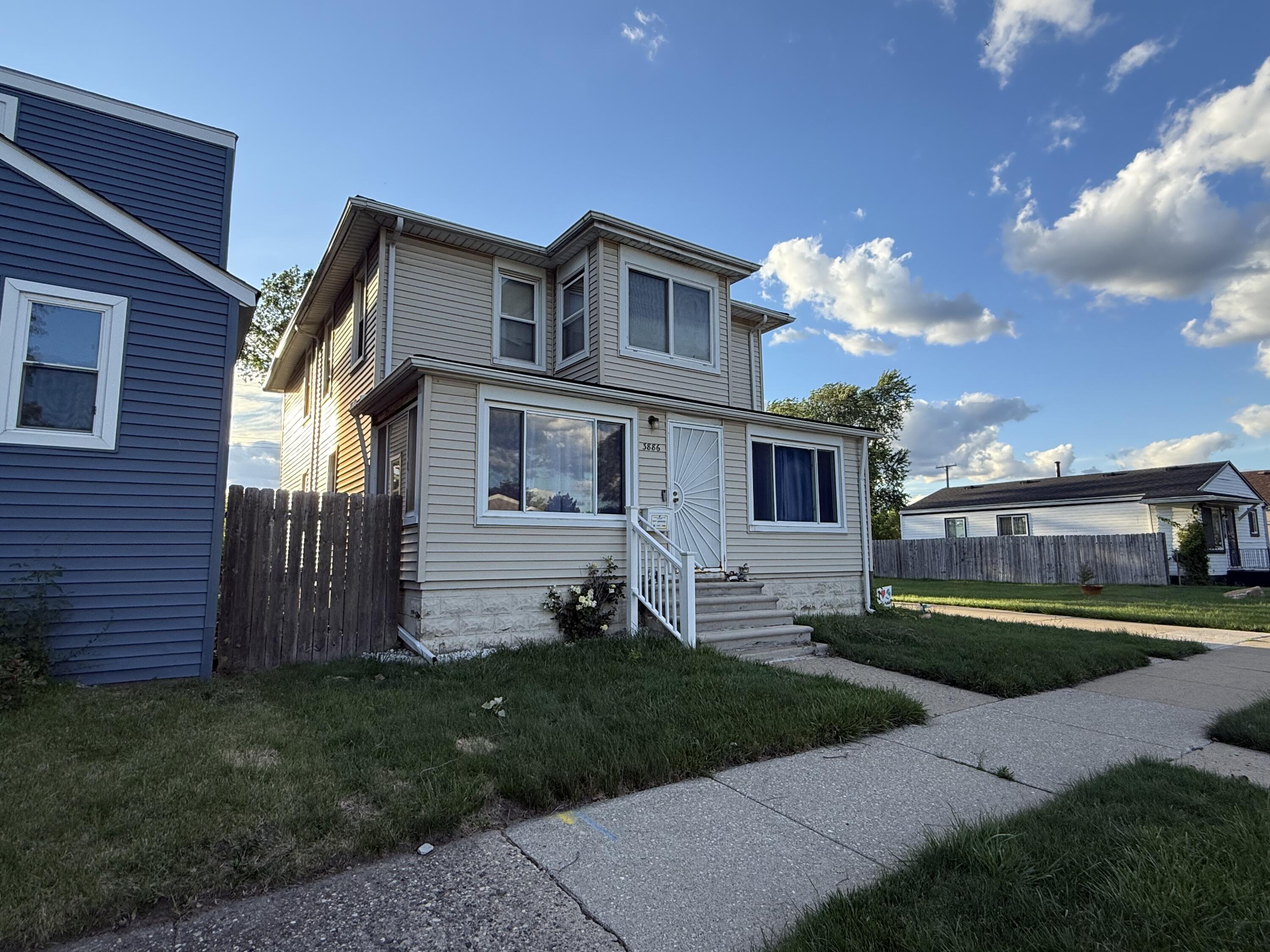 3886 14th Street