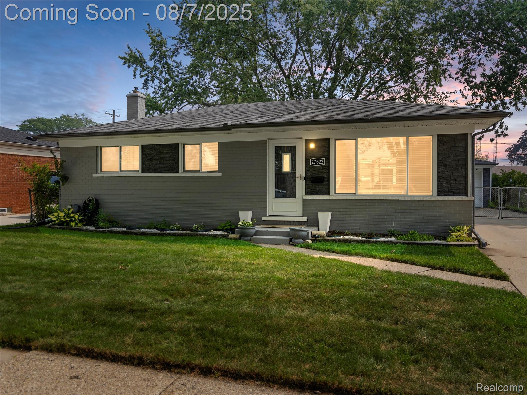 27622 Marilyn Drive