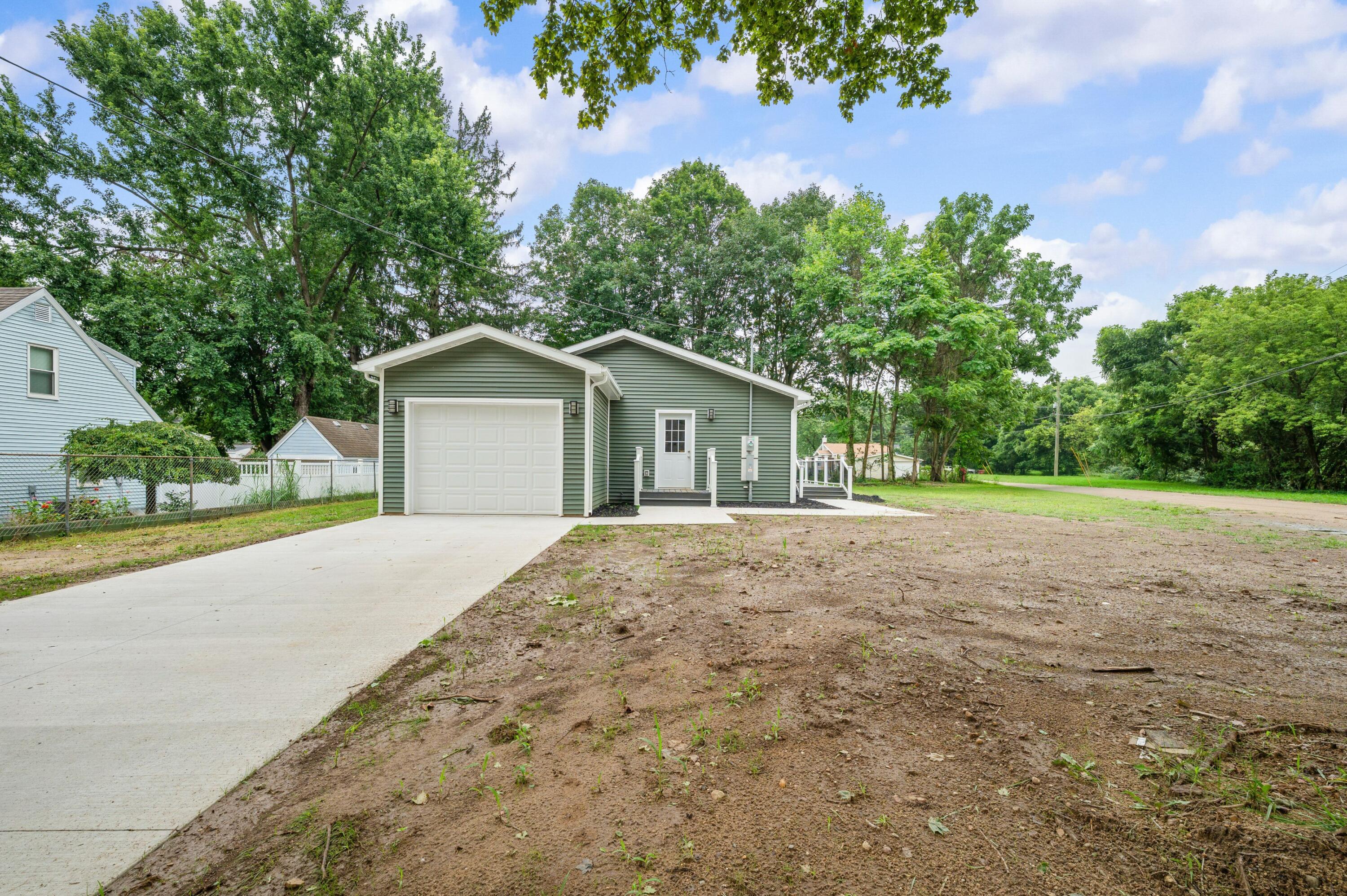 584 1st Court
