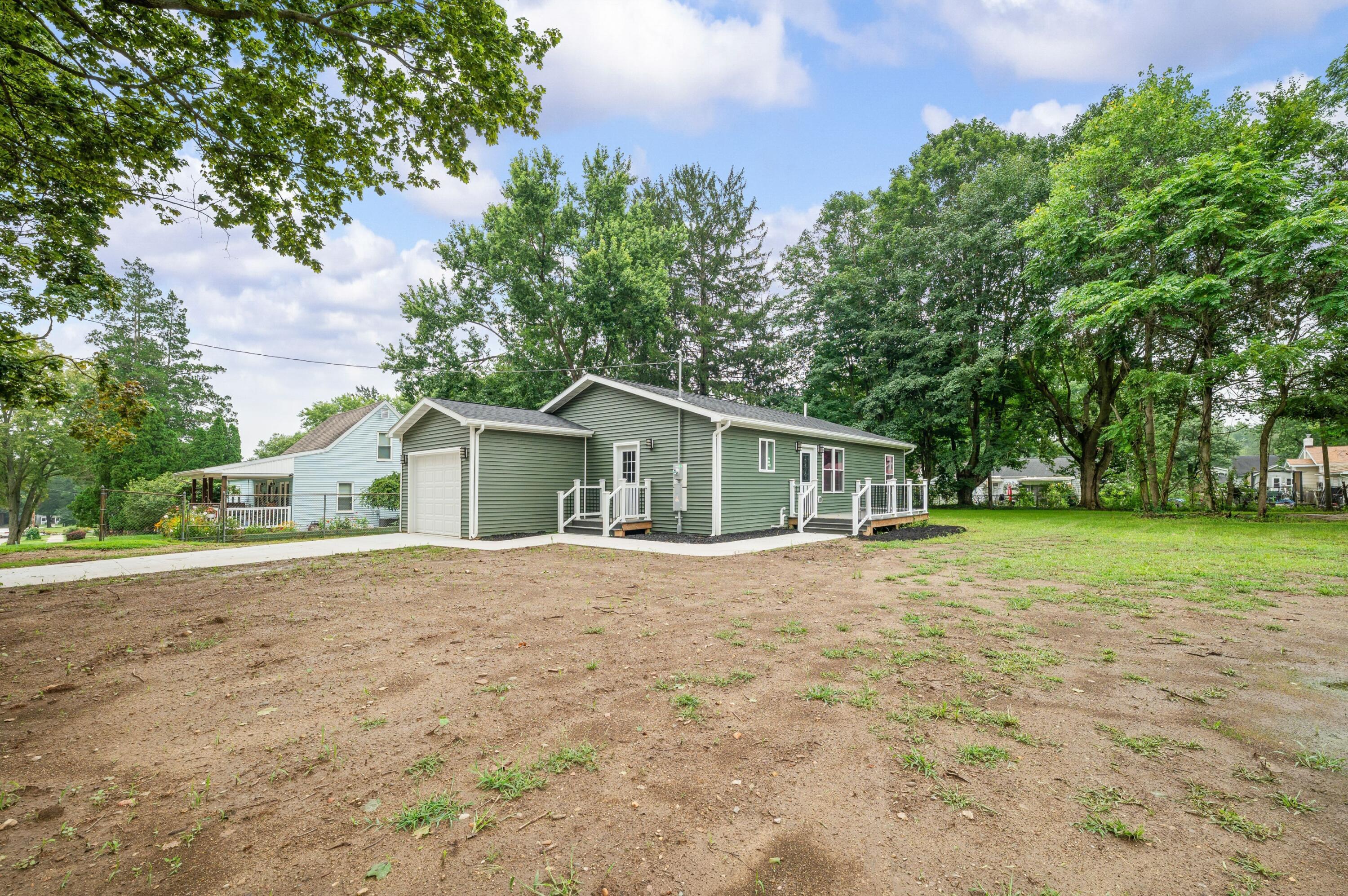 584 1st Court