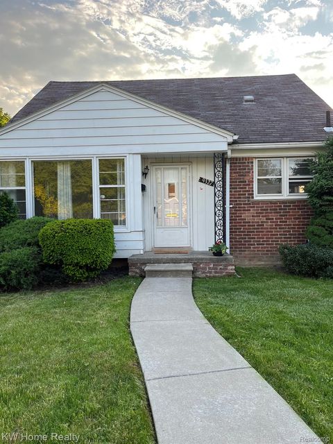 9327 DIXIE Redford Charter Township MI 48239