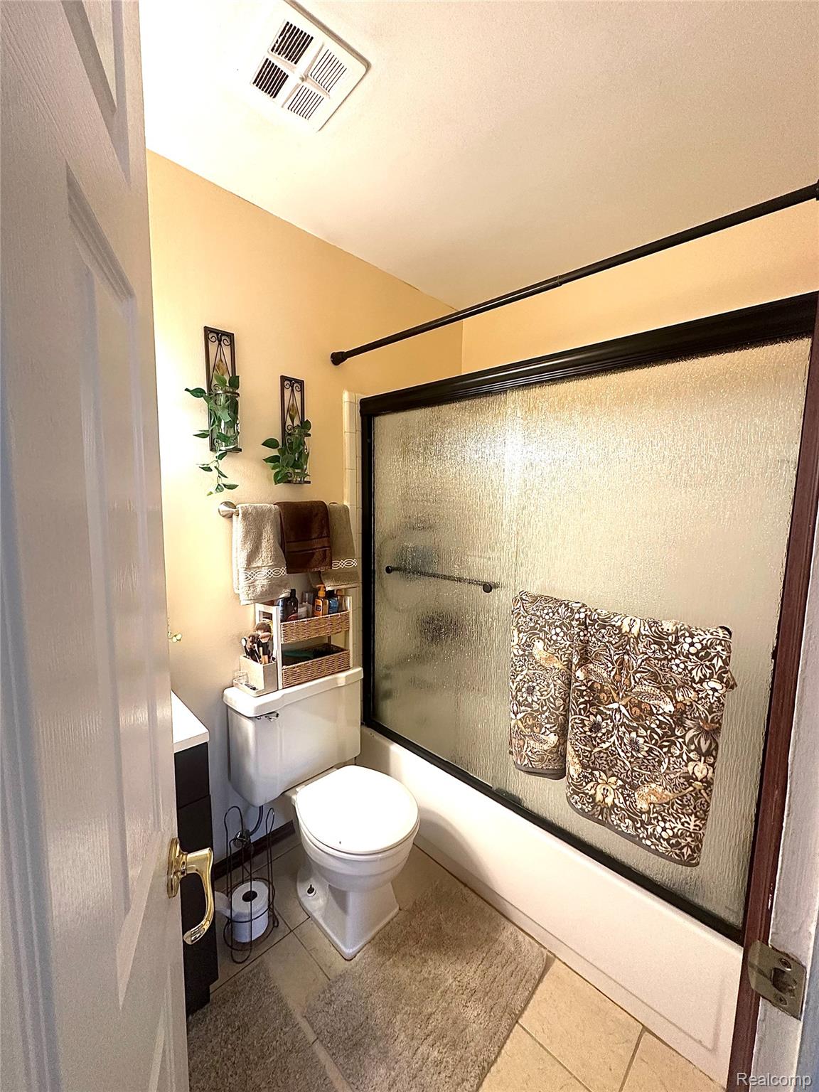 Taylor, Michigan 48180, United States, 2 Bedrooms Bedrooms, ,2 BathroomsBathrooms,Residential,Active,250334