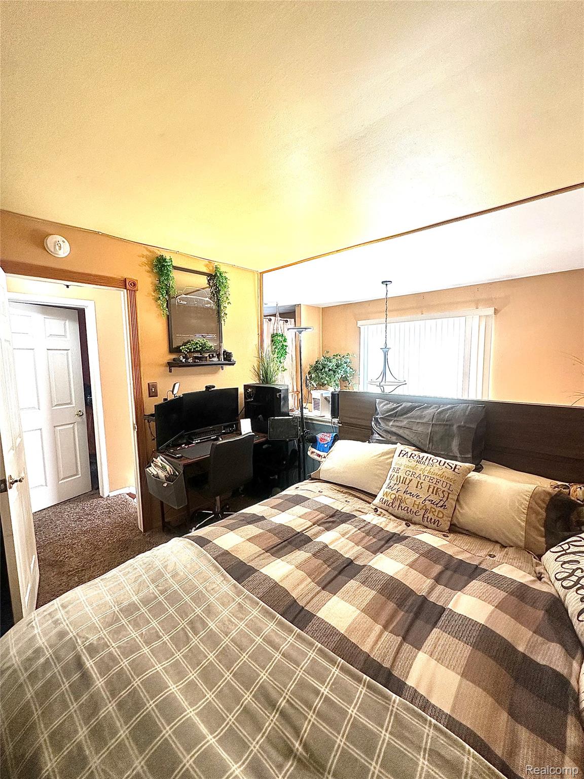 Taylor, Michigan 48180, United States, 2 Bedrooms Bedrooms, ,2 BathroomsBathrooms,Residential,Active,250334