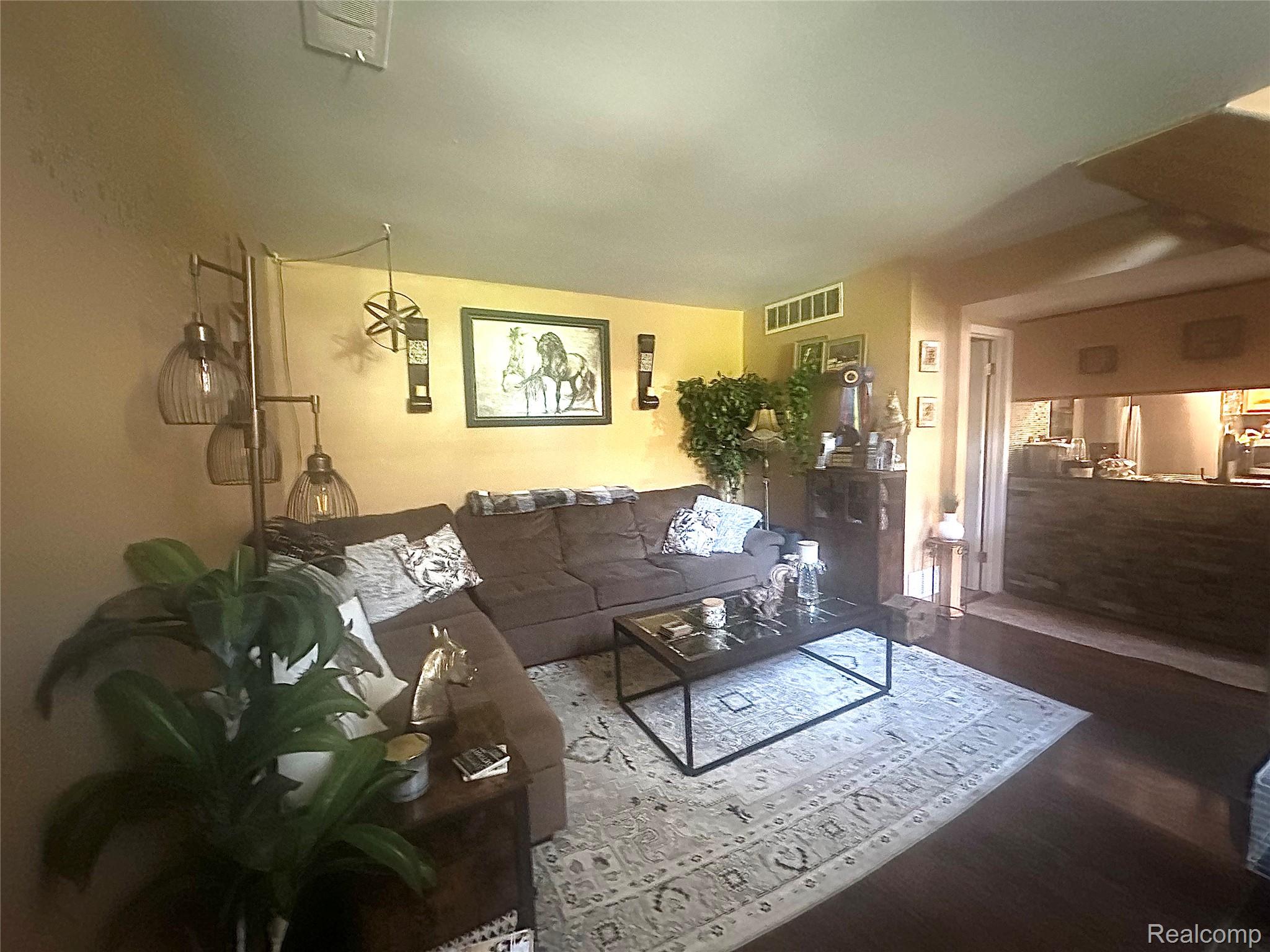 Taylor, Michigan 48180, United States, 2 Bedrooms Bedrooms, ,2 BathroomsBathrooms,Residential,Active,250334