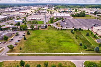 Bueker Drive Kochville Township MI 48604