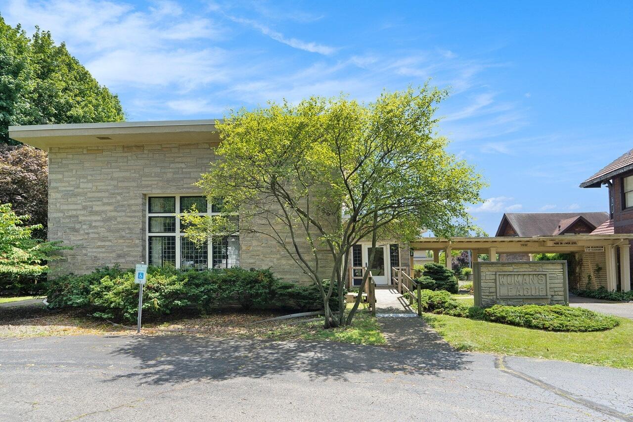 286 Capital Avenue NE