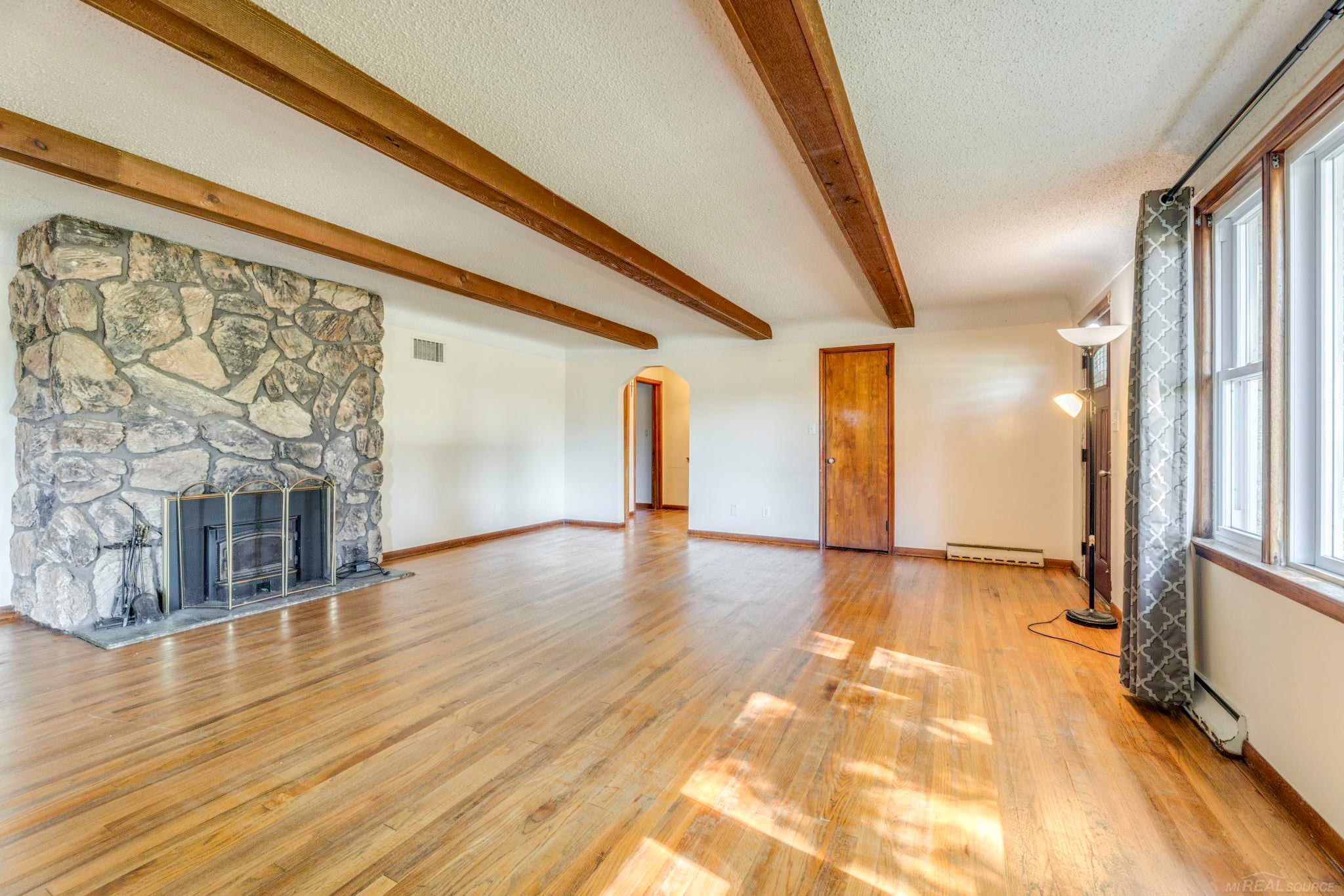 5920 Lakeshore Road