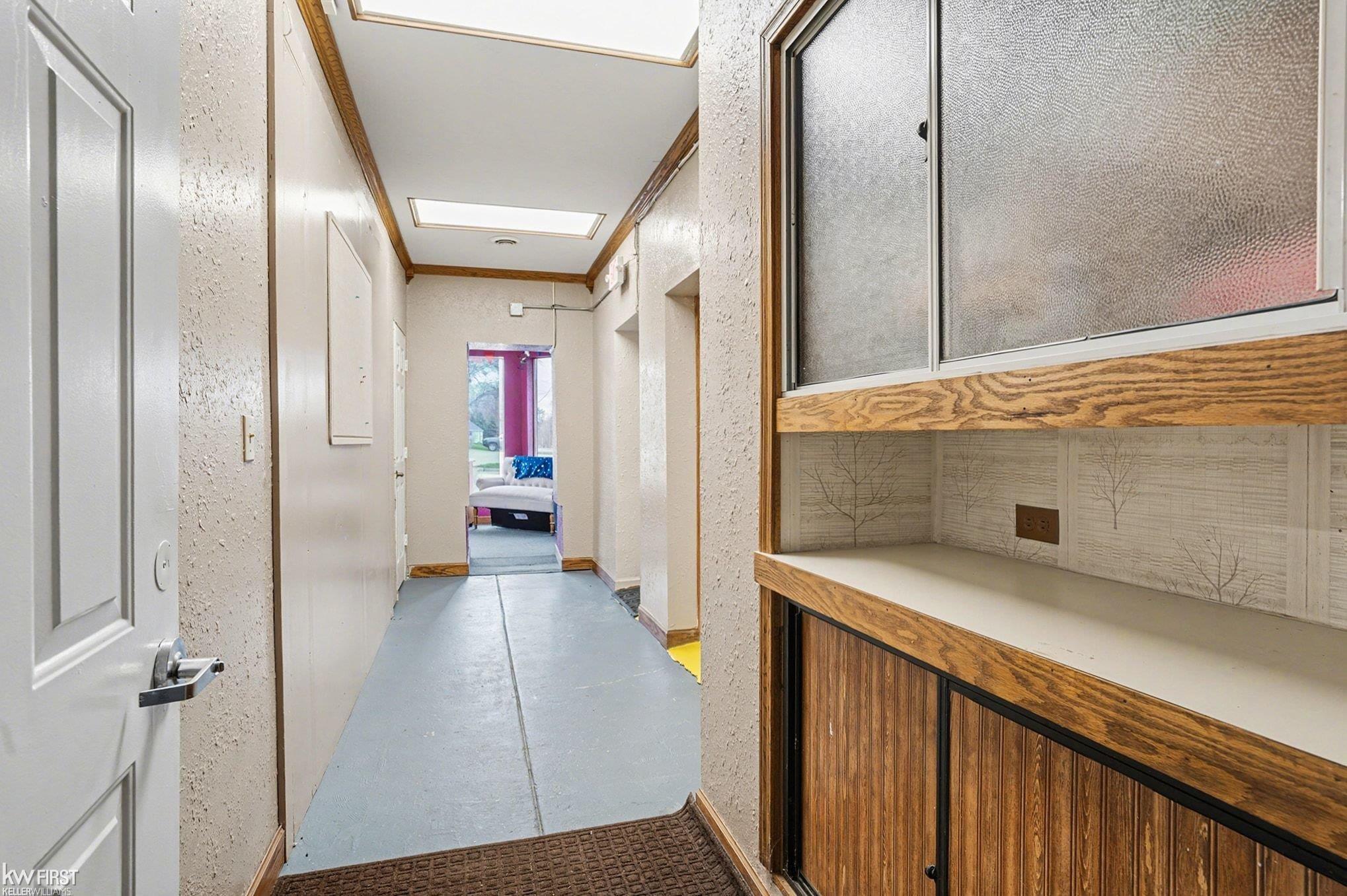 407 West Center Road