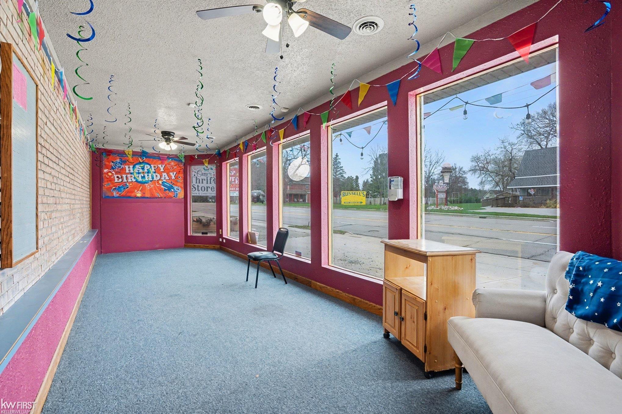 407 West Center Road