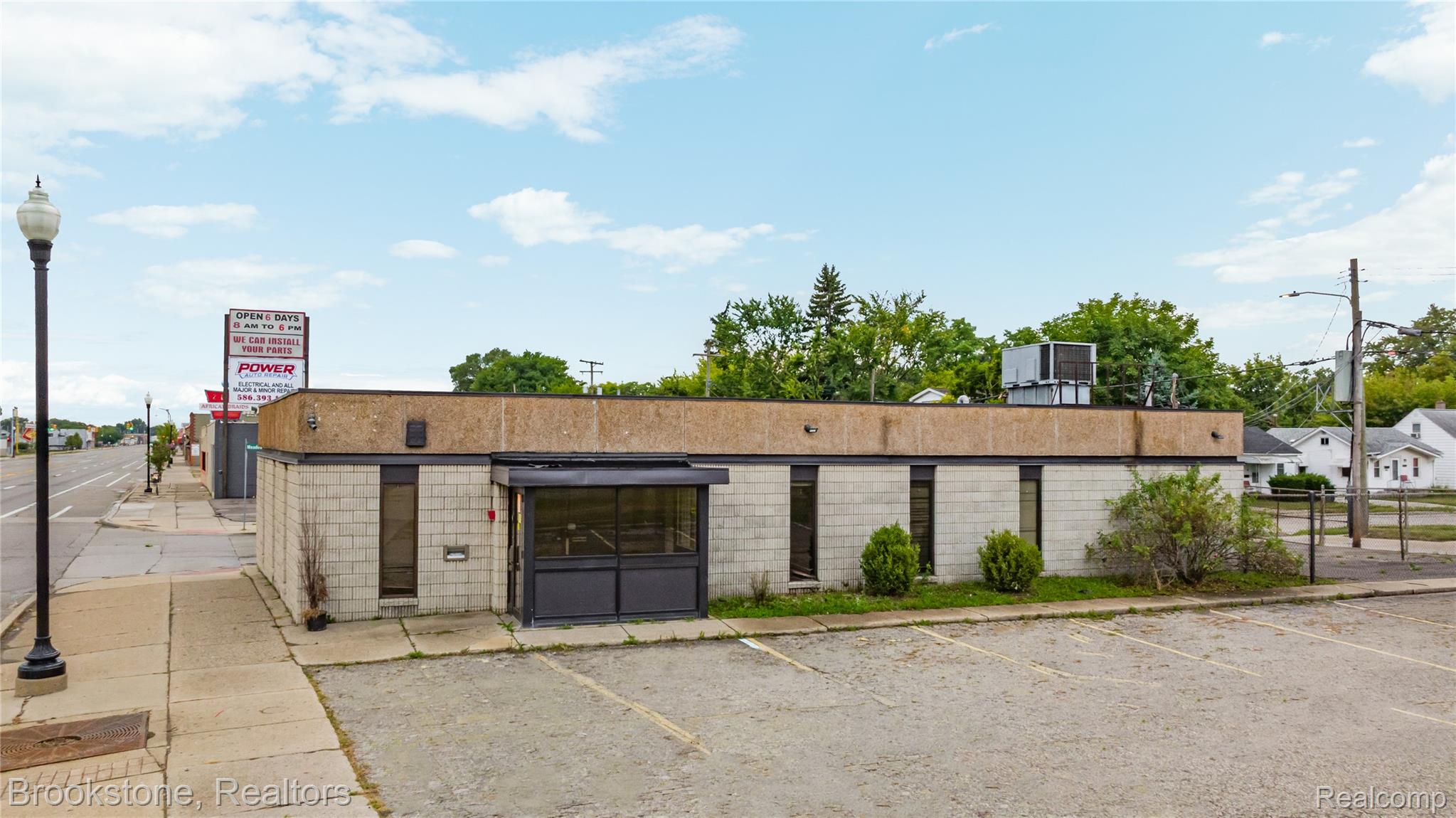 21511 Van Dyke Avenue
