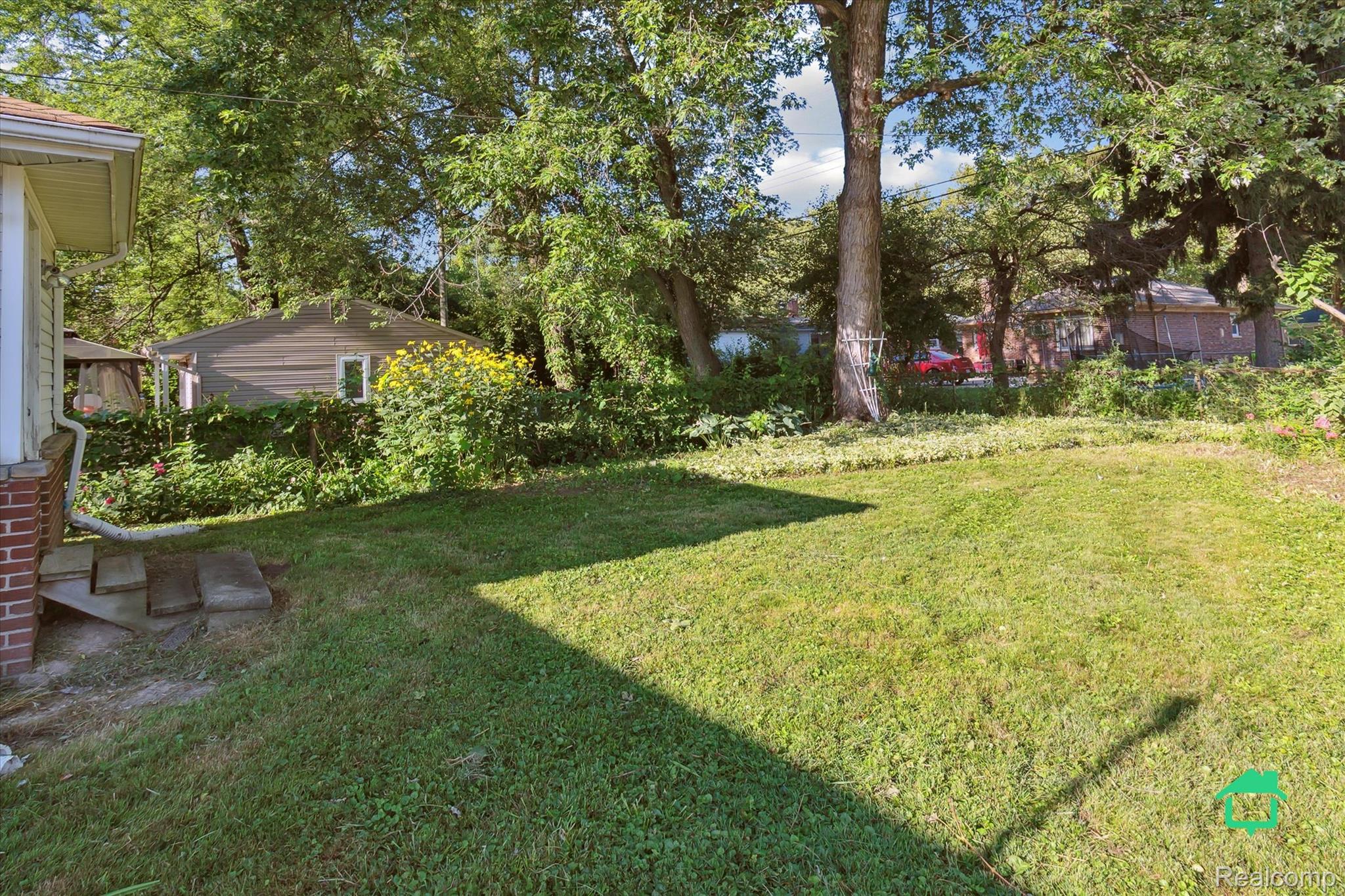 23161 Gardner Street