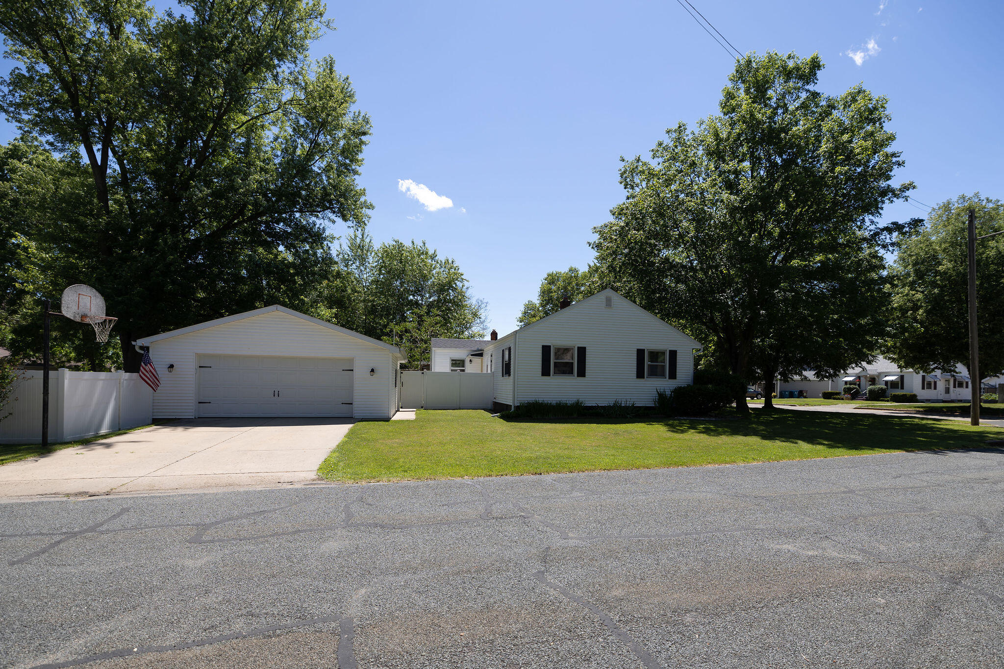 170 Floral Drive