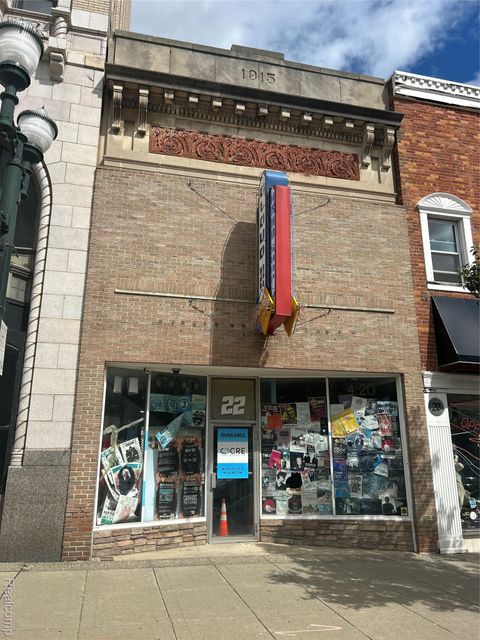 22 North Saginaw Street Pontiac City MI 48342