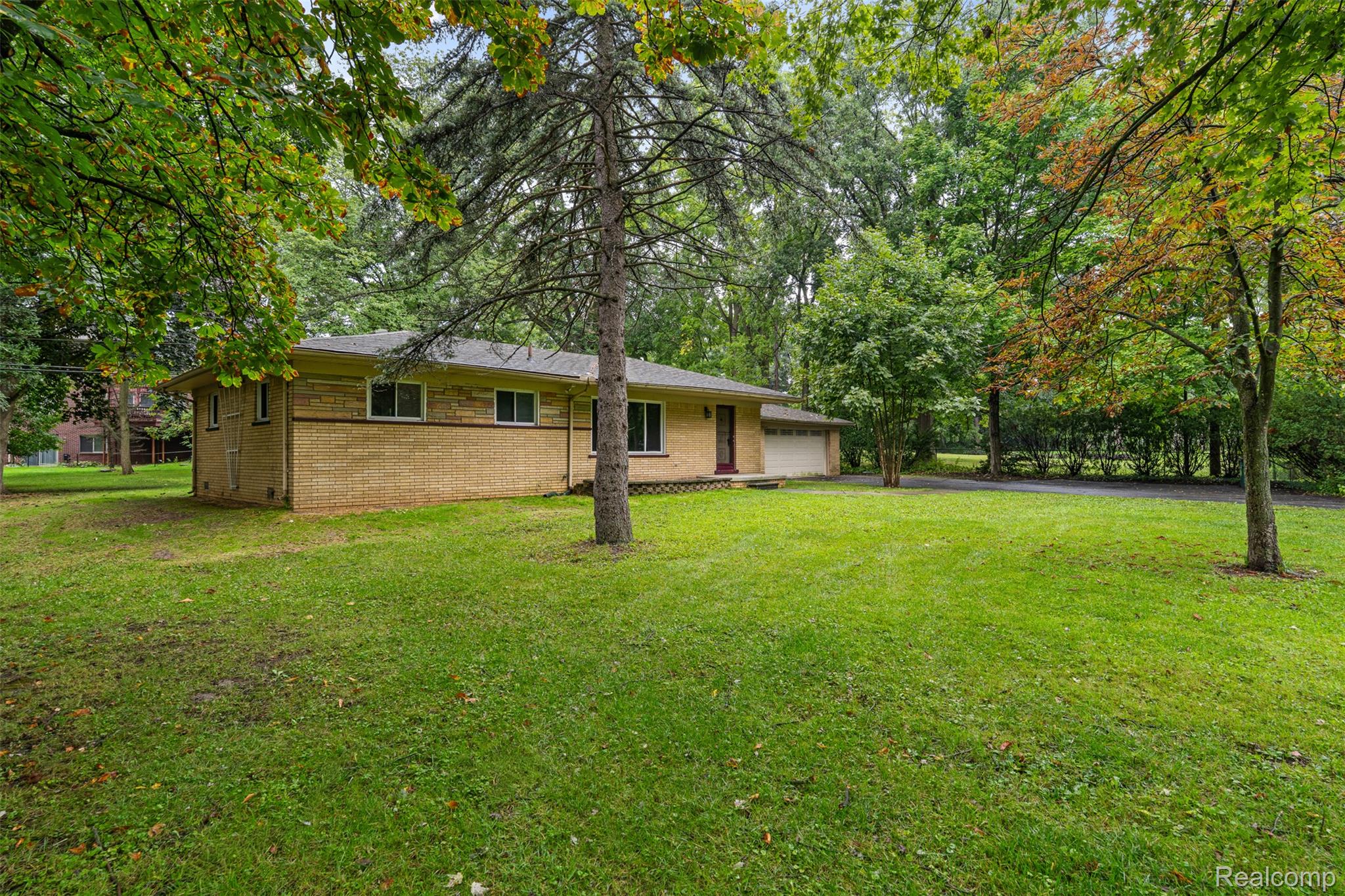 1175 South Boulevard W
