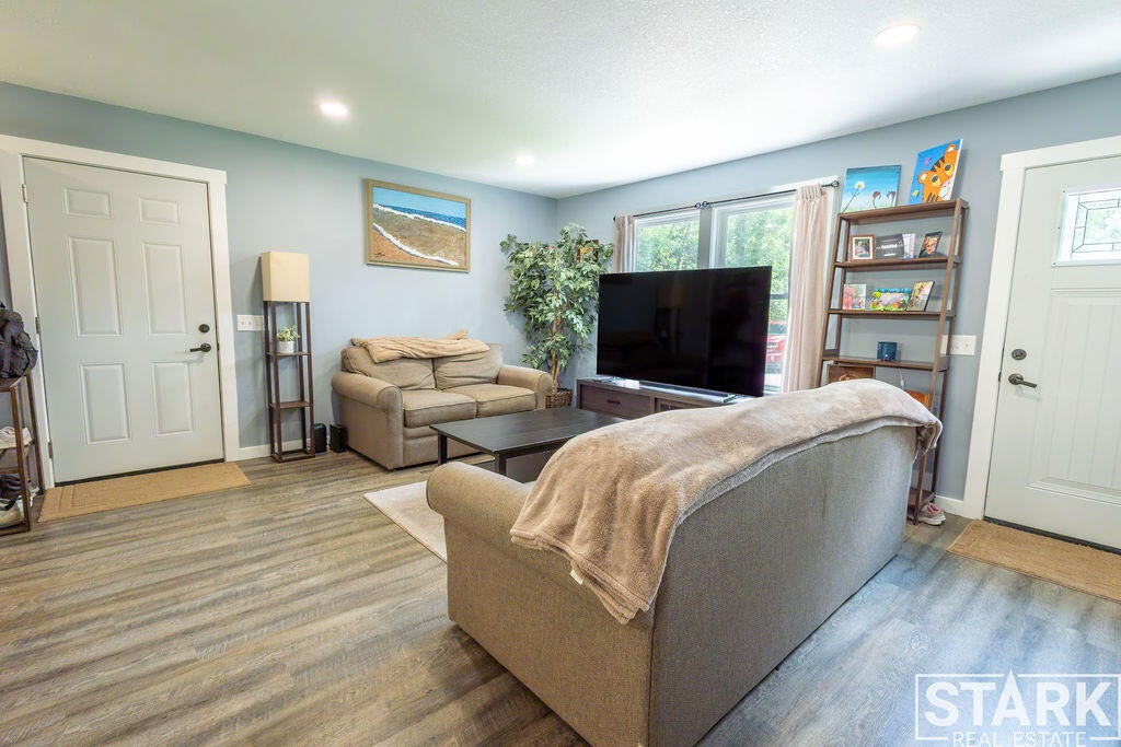 6305 Kedzie Road