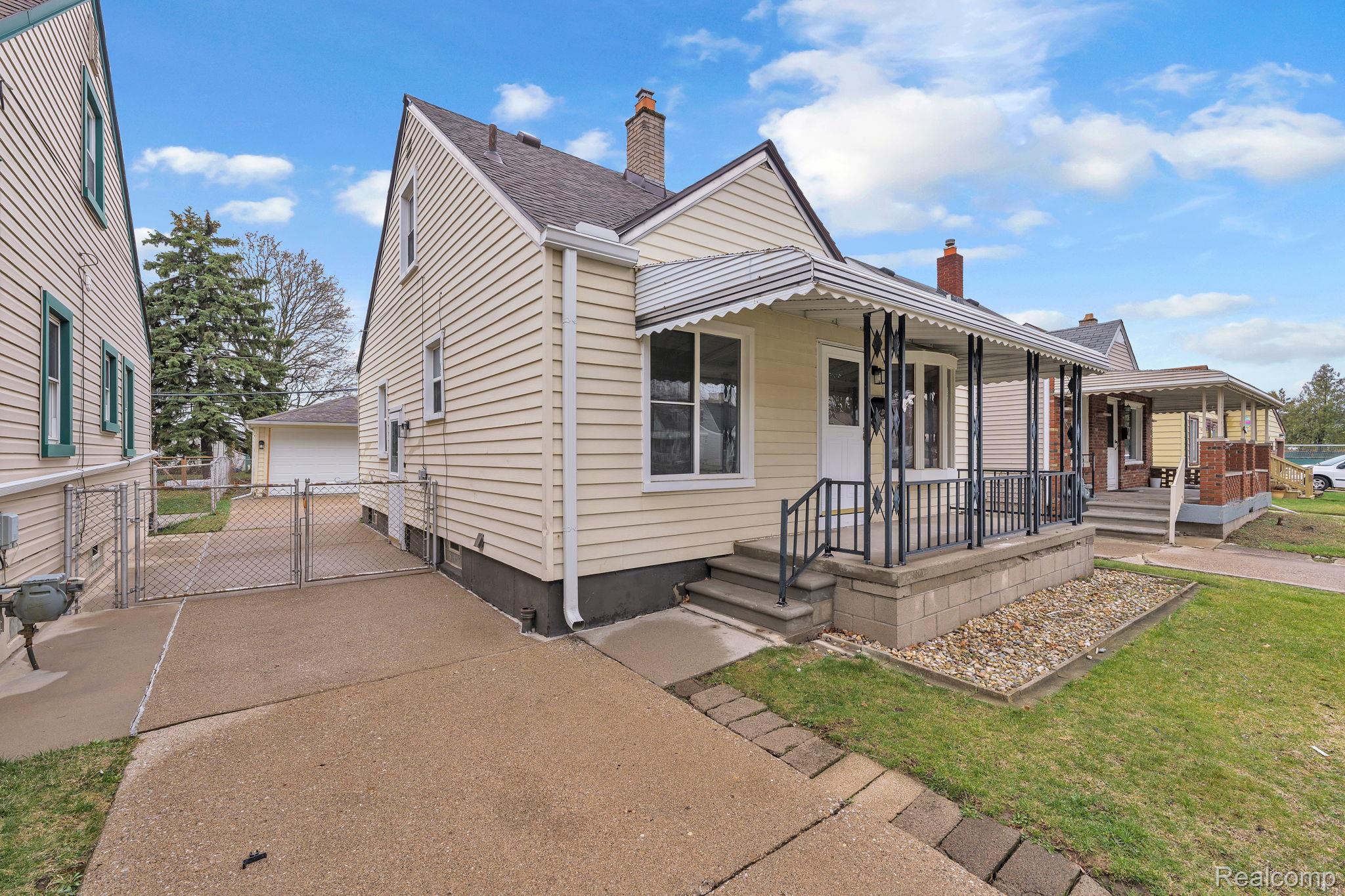 2359 Detroit Avenue