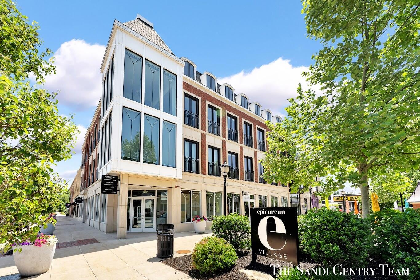 110 W Savidge Street 305