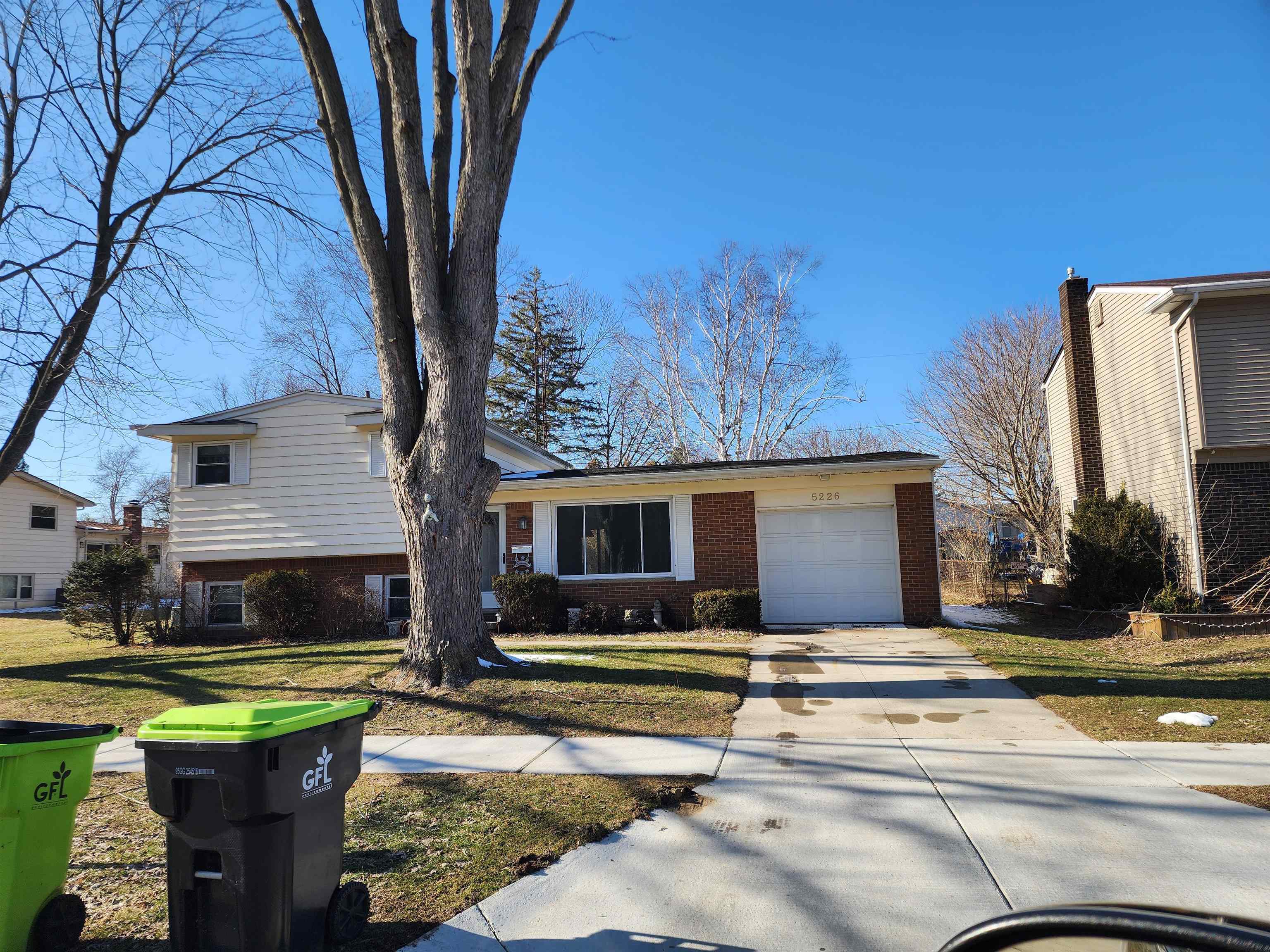 5226 Winshall Street