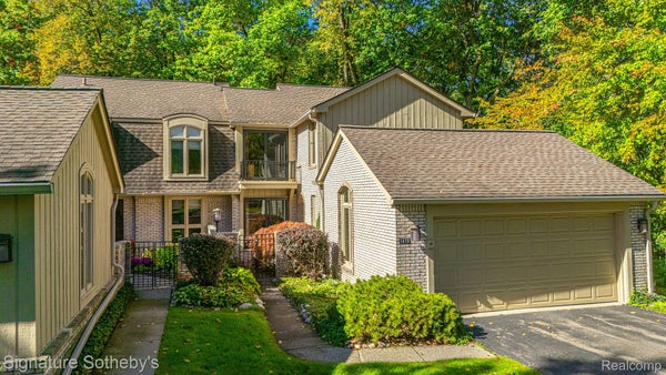 1419 RAVINEVIEW CT, BLOOMFIELD HILLS, MI 48304 - Image bb2d41d14bd5d8a0b25b810b3192485d/2718234051