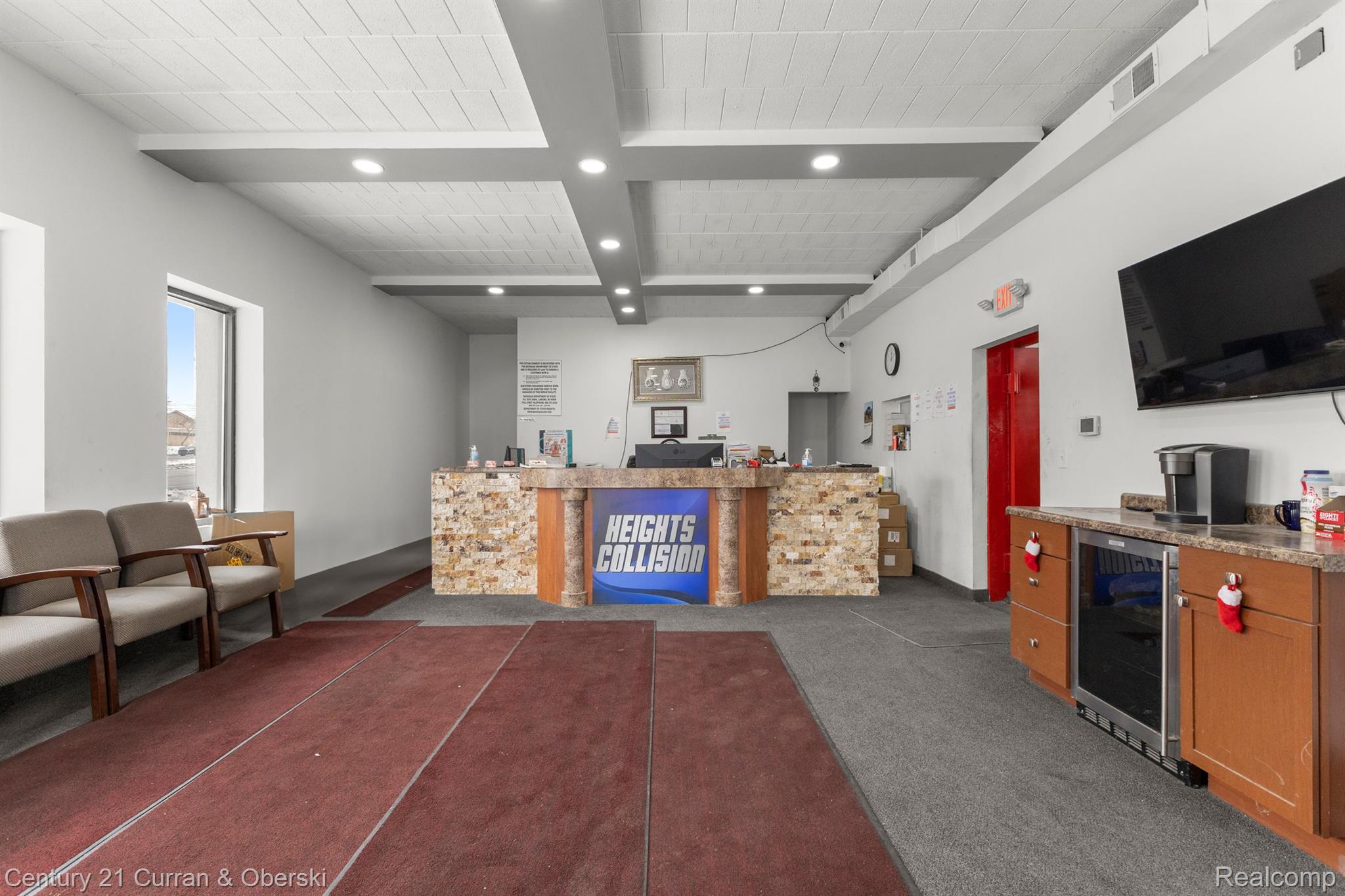 6152 N TELEGRAPH Road