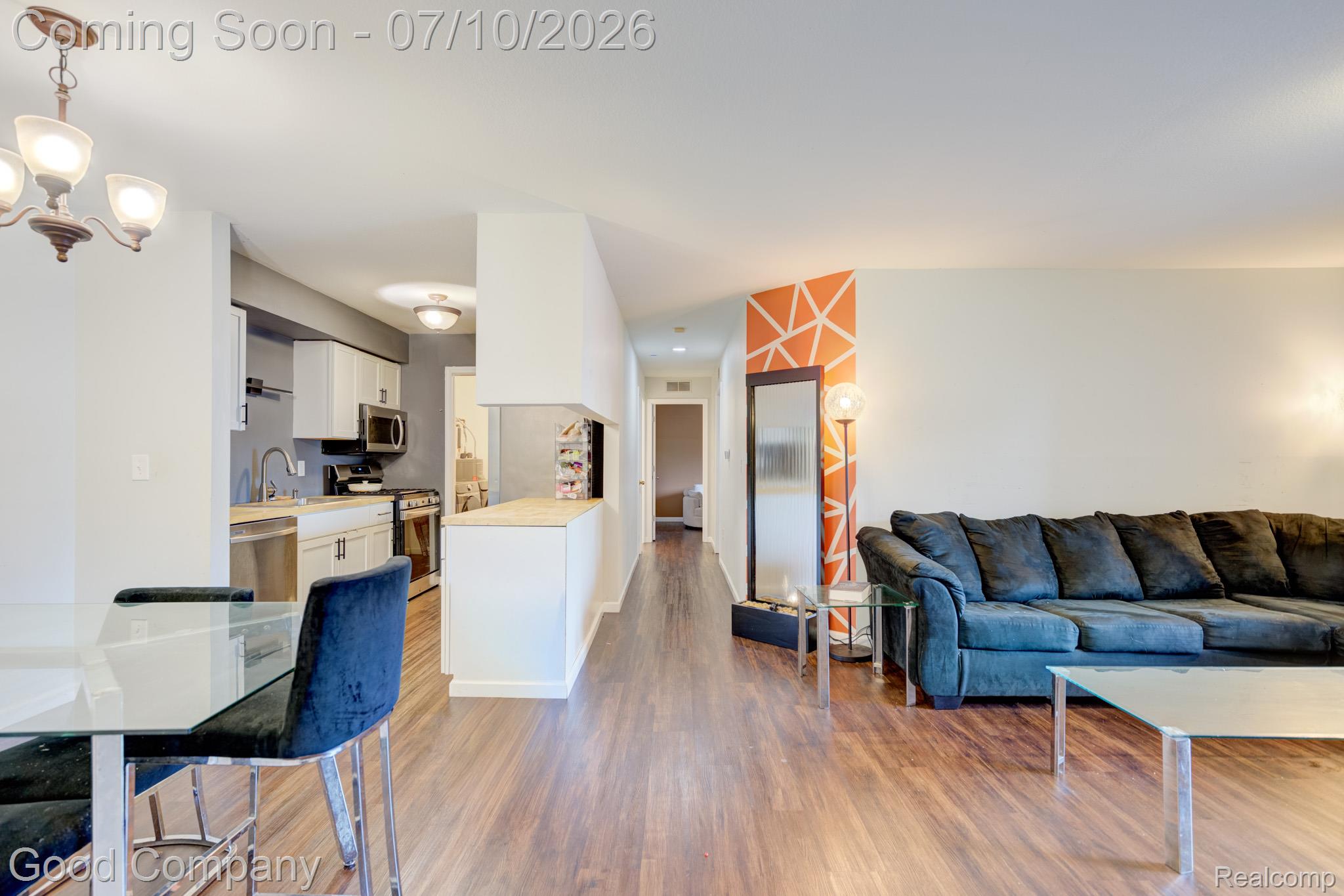 1525 Harbour Court 73