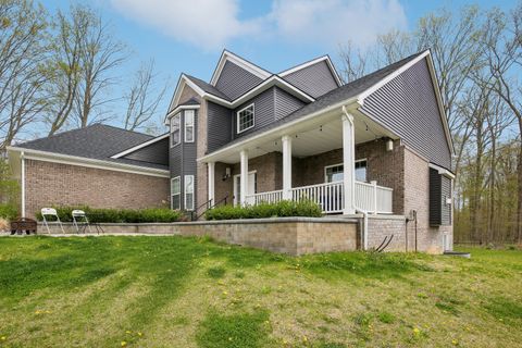 59419 DEER HAVEN Drive Lyon Charter Township MI 48178