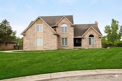 6485 Hickory Hollow Court Flint Charter Township MI 48532