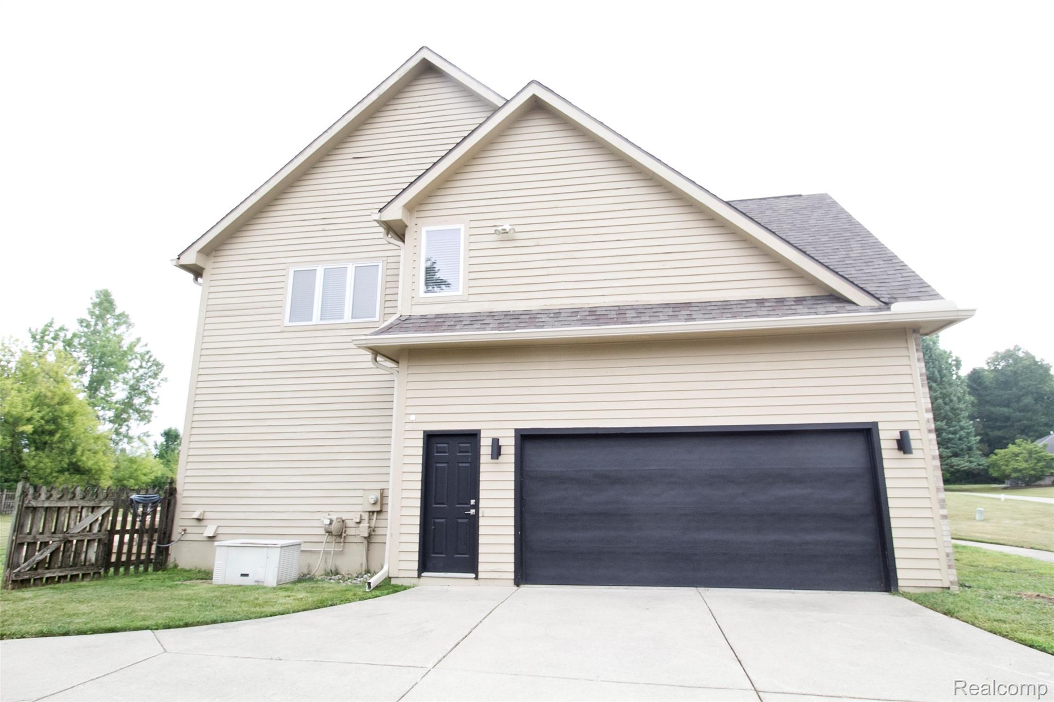 6485 Hickory Hollow Court