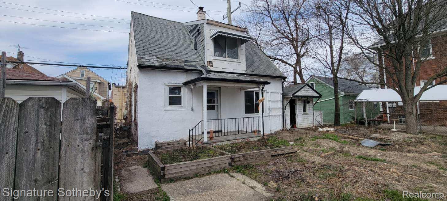 3031 Trowbridge Street