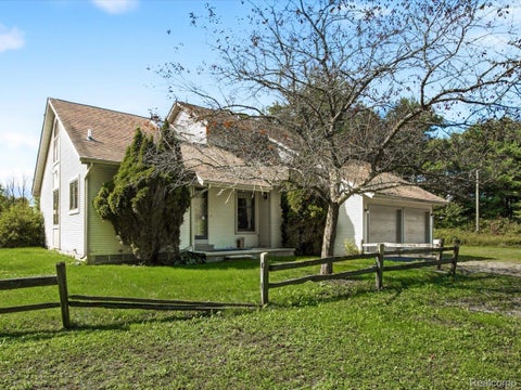 Photo for 6988 Galbraith Line Road