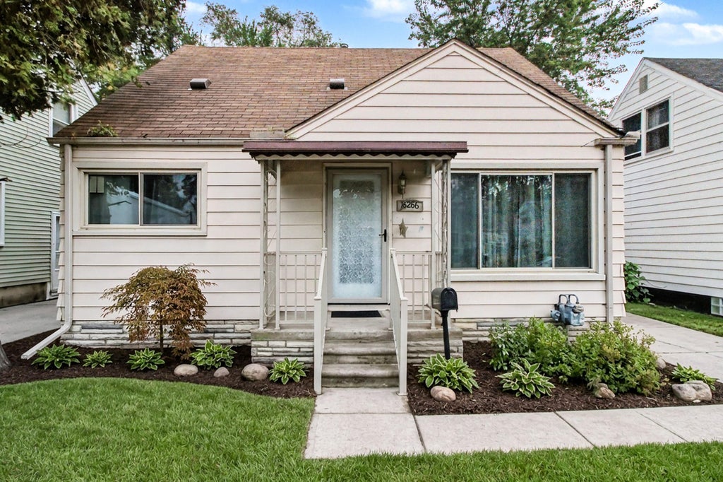 Photo of 18286 Denby Street, Redford Charter Township, MI 48240 (MLS # 81026047276)